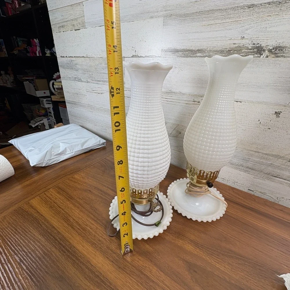Vintage Hobnail Milk Glass‎ Lamp Table Boudoir Hurricane 14